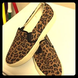 American eagle slip on shoes